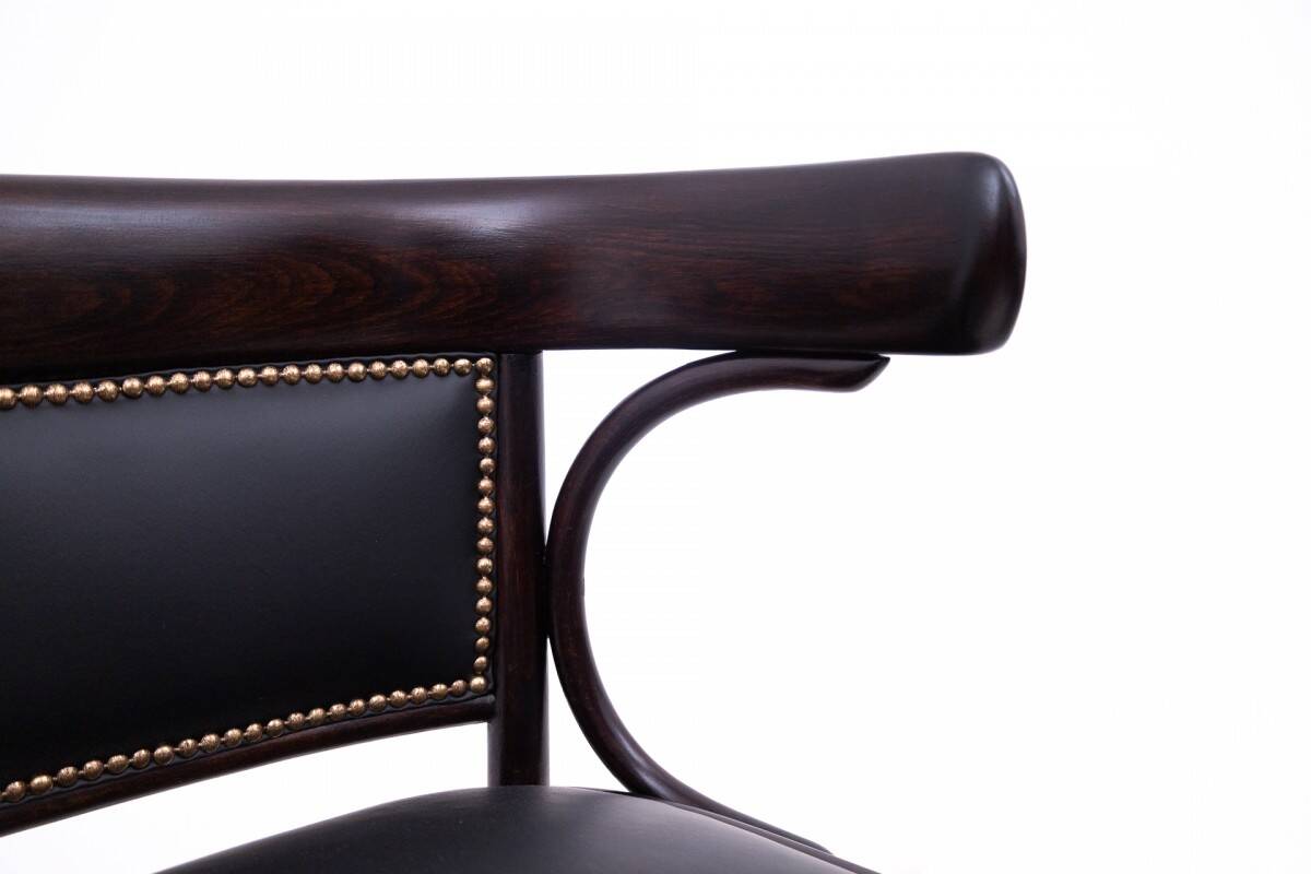 Thonet furniture set, Western Europe, late 19th century. After renovation.