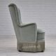 Fauteuil danois des années 1970, état d'origine, tissu d'ameublement velours, pieds en hêtre.