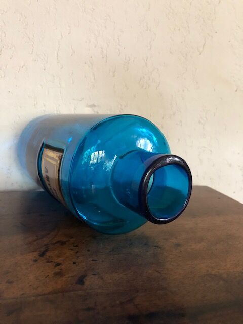 Napoleon III medicine jar