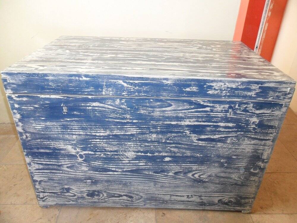 Large blue patinated chest of drawers in solid pine, Hungarian farmhouse style 1940s.