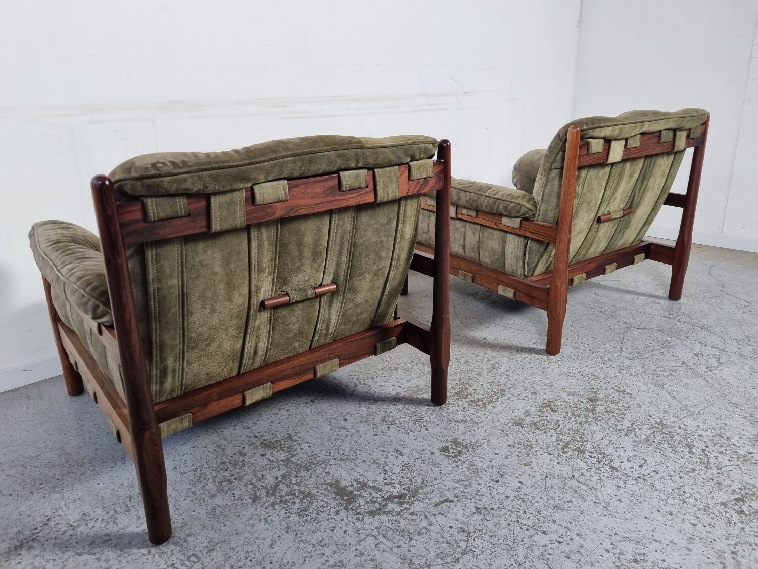 Pair of Brazilian rosewood armchairs, 70s