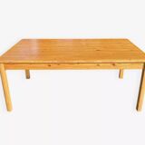 Rectangular coffee table in solid pine wood.