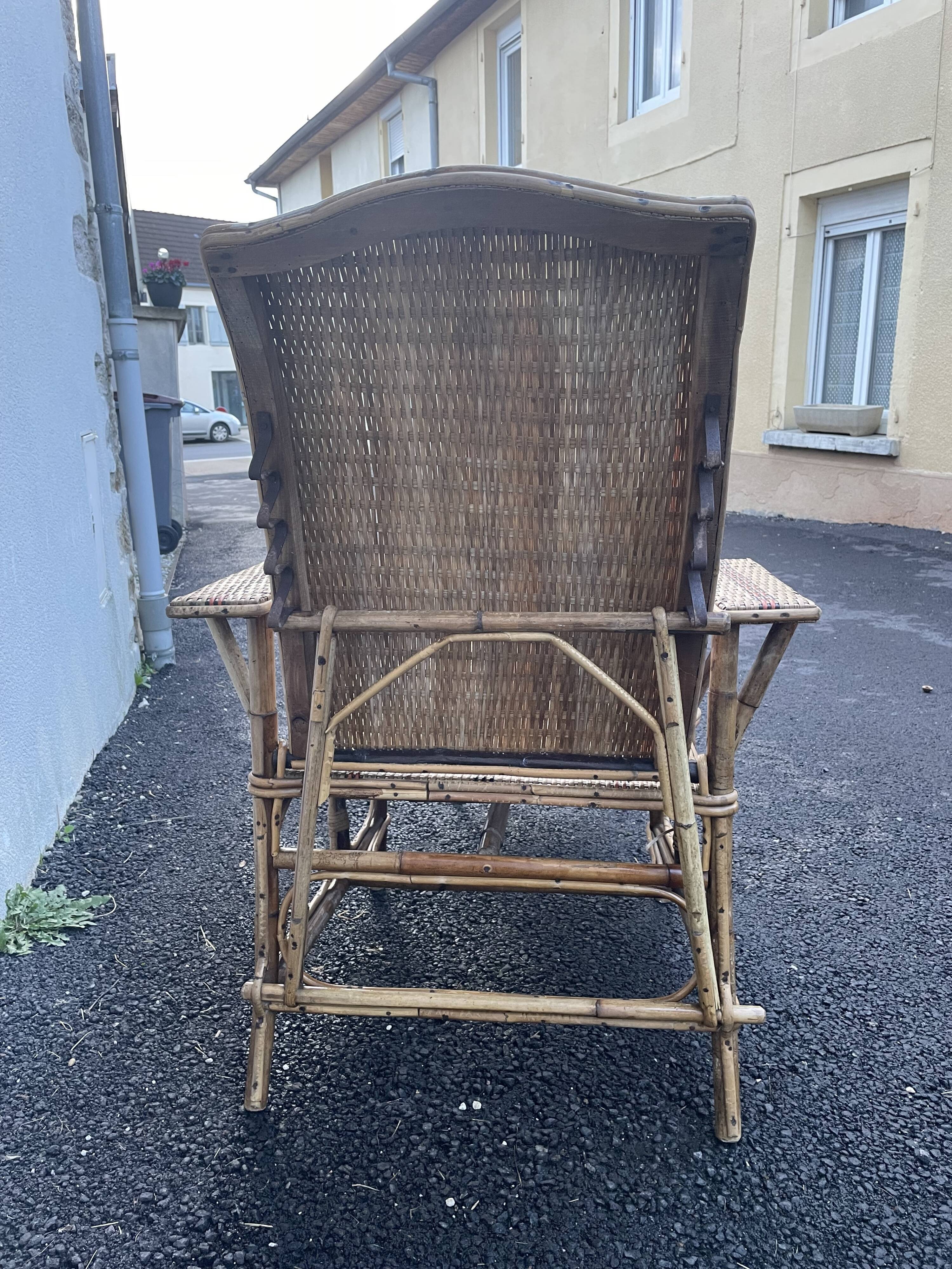 Rattan lounge chair