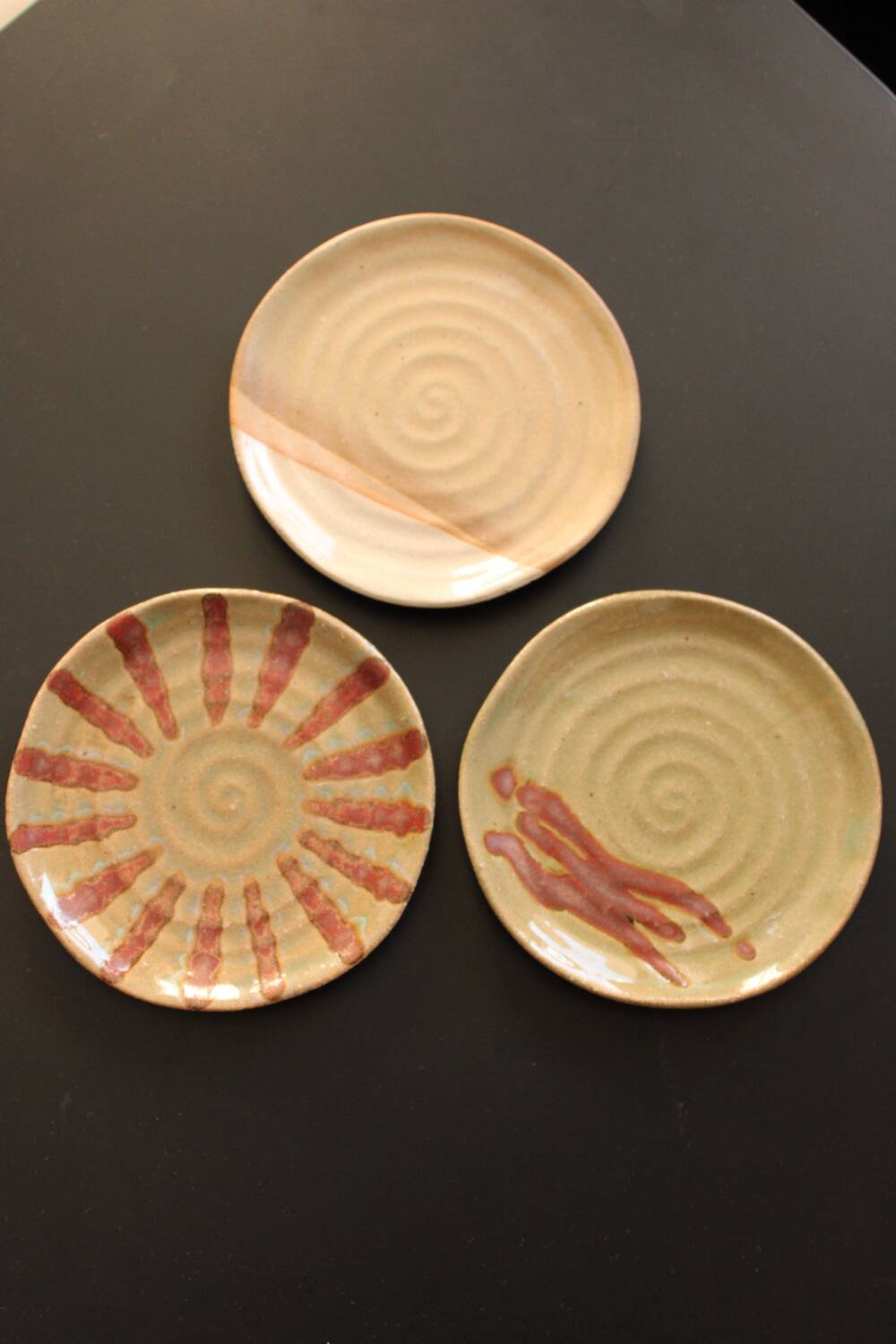 Set of 3 ceramic cups and their saucers – handmade
