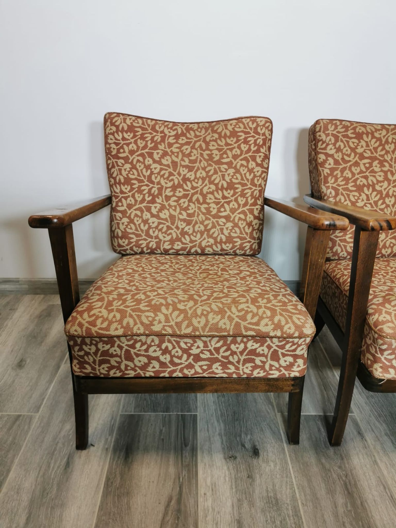 Pair of Thonet armchairs