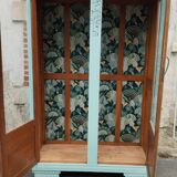 Parisian showcase cabinet year 30