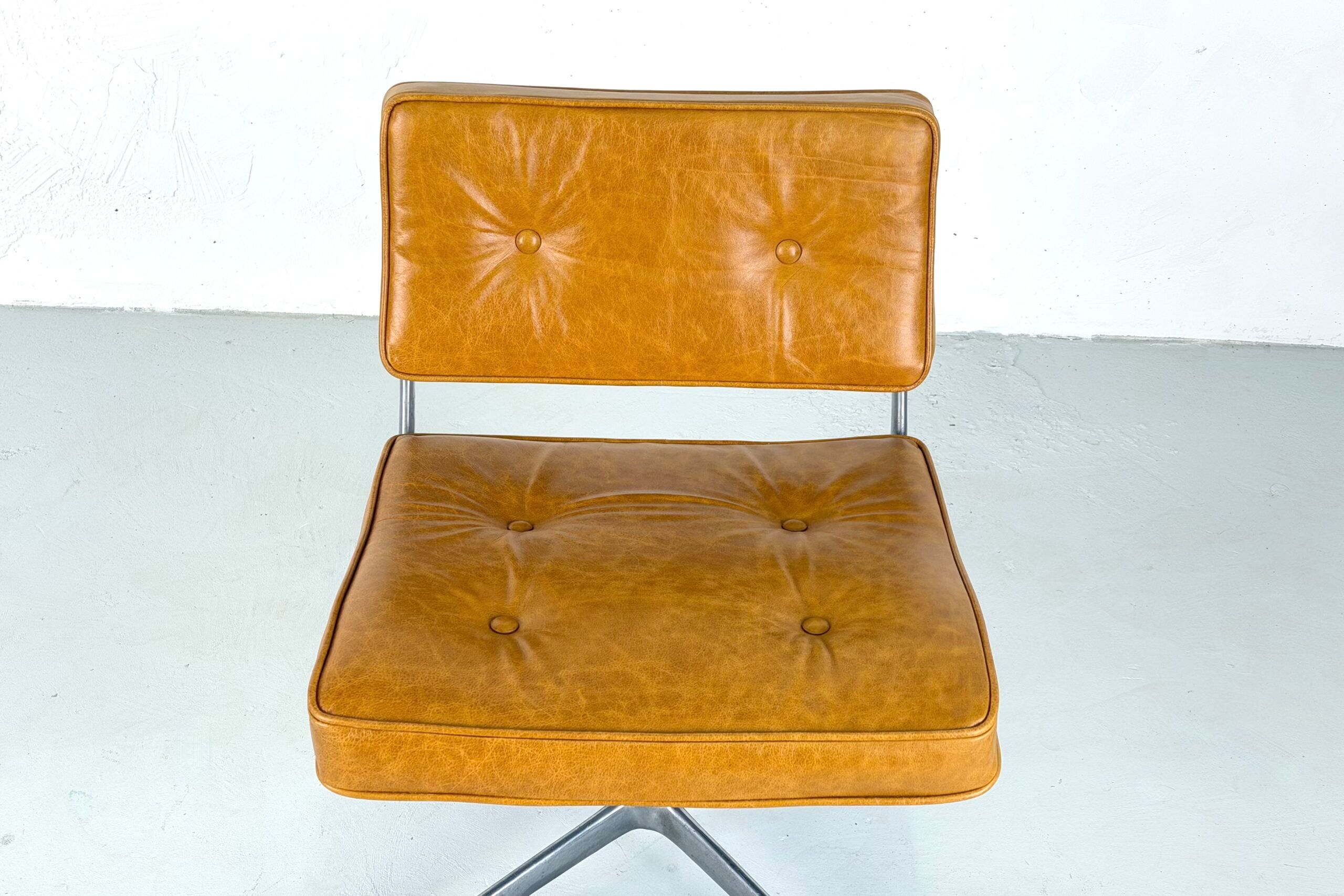 ES101 office chair / Intermediate by Charles & Ray Eames for Herman Miller – 1968