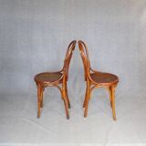 2 Fischel bistro chairs N°18 1/2, circa 1910, wooden seat.