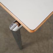 Table laminée, design danois, 2000, fabriquée par Randers Møbelfabrik