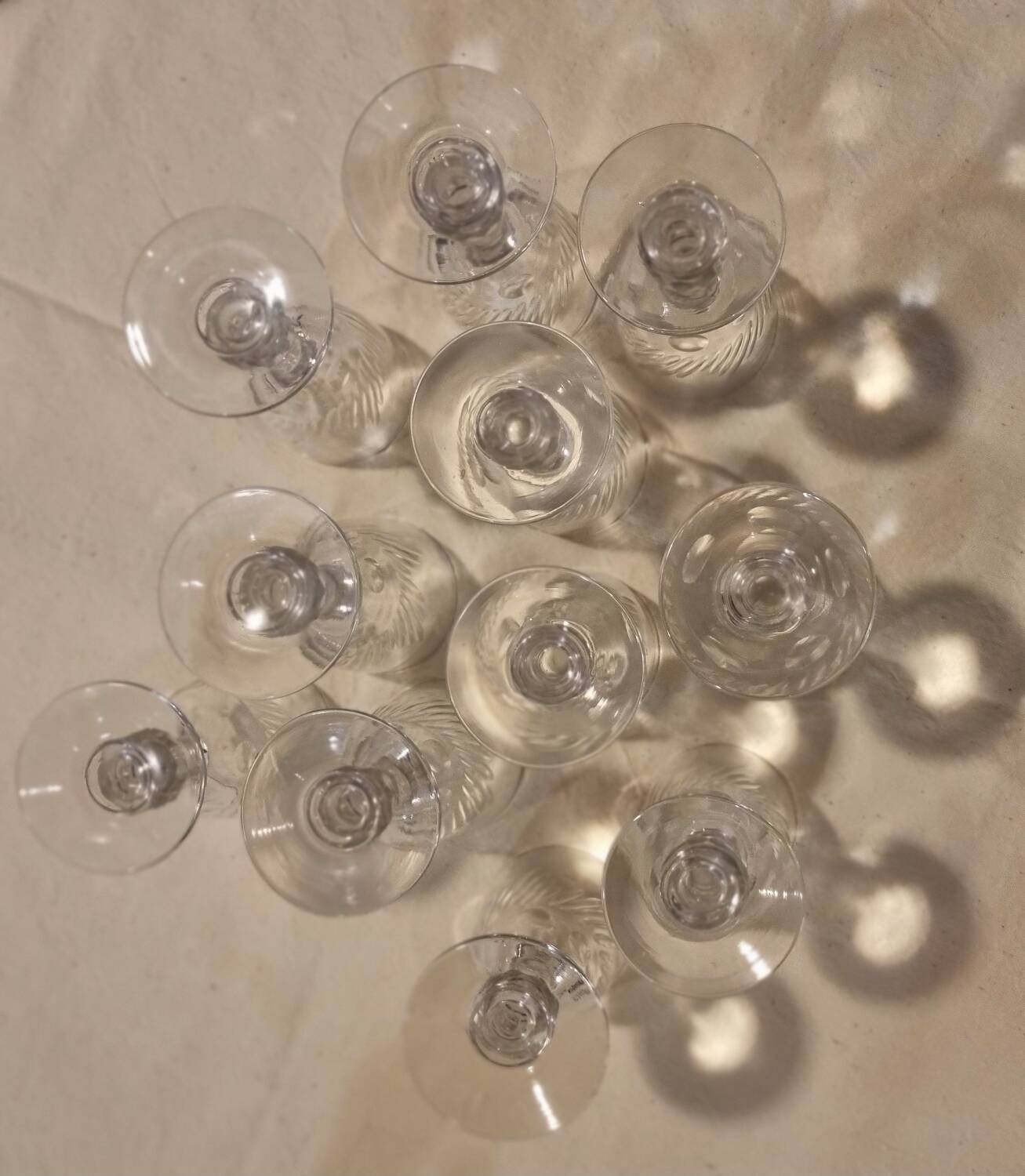 Set of 11 port glasses