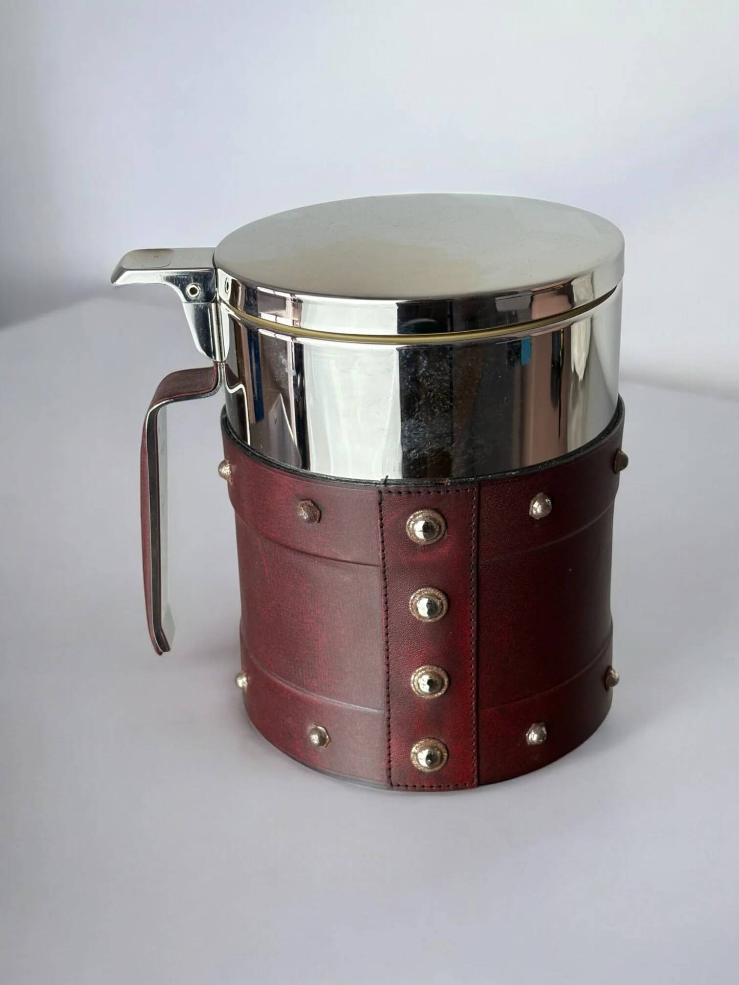 Regency leather & nails ice bucket, Italy, 1970s
