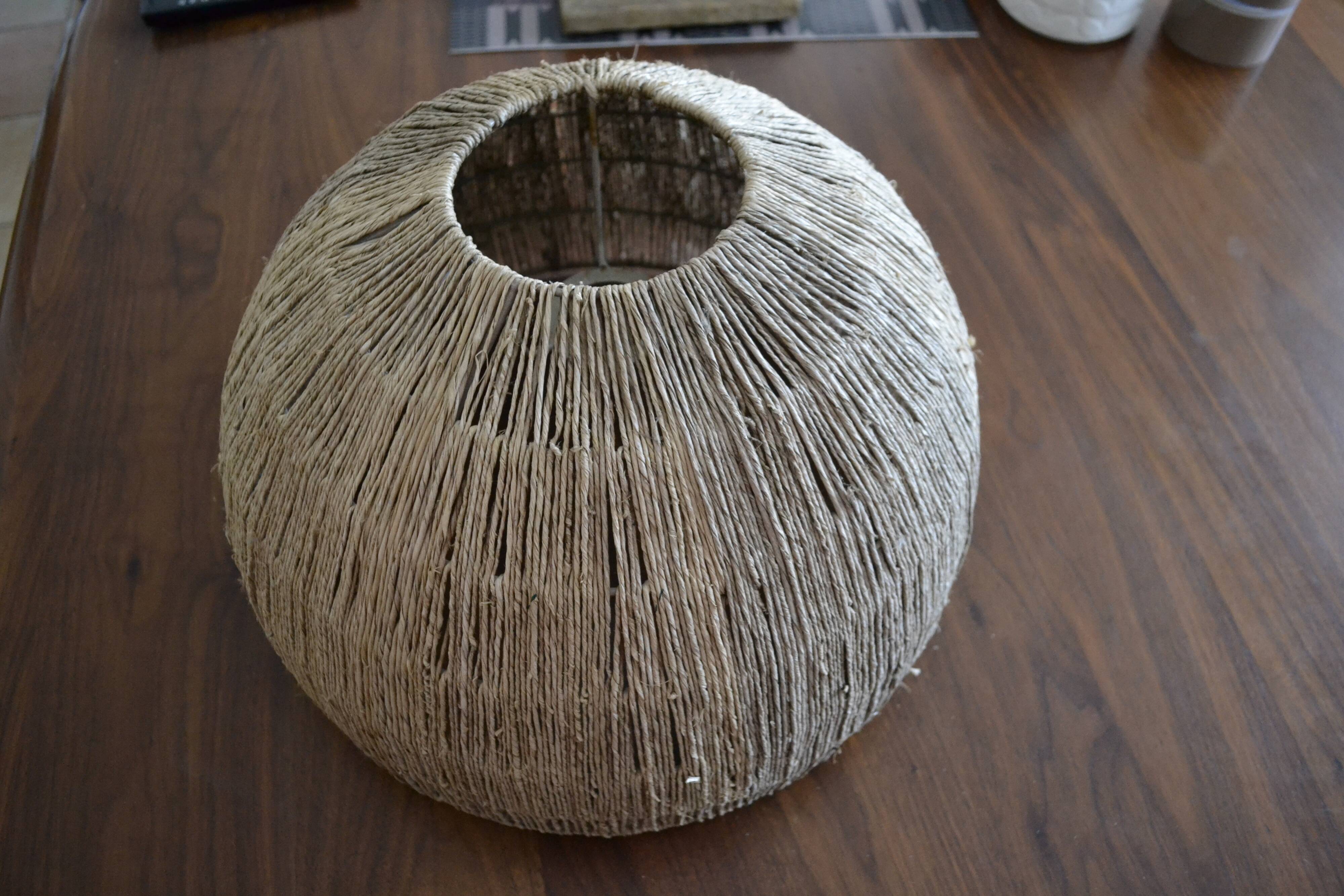 Rope suspension shade