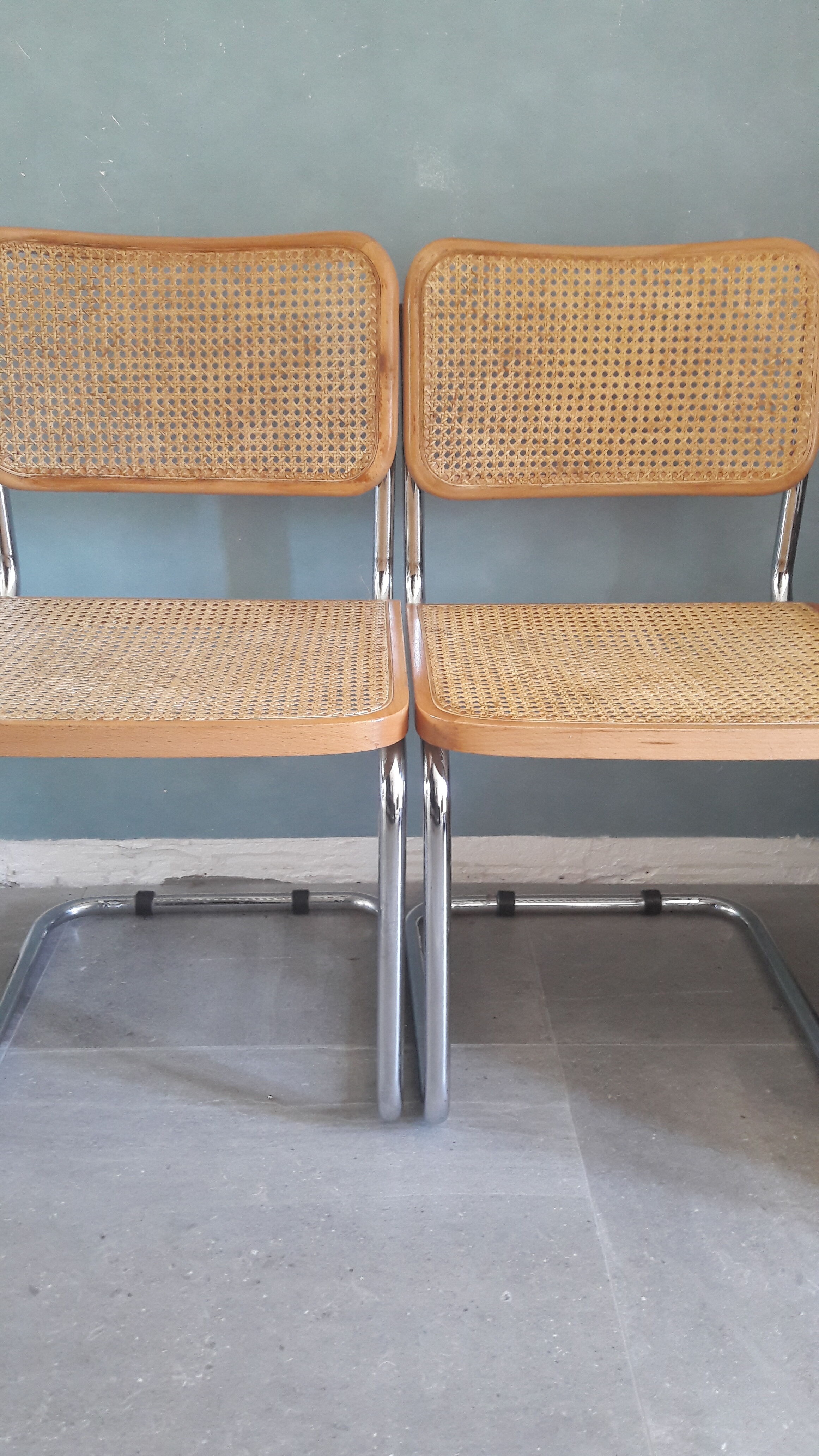 Pair of chairs cesca B32