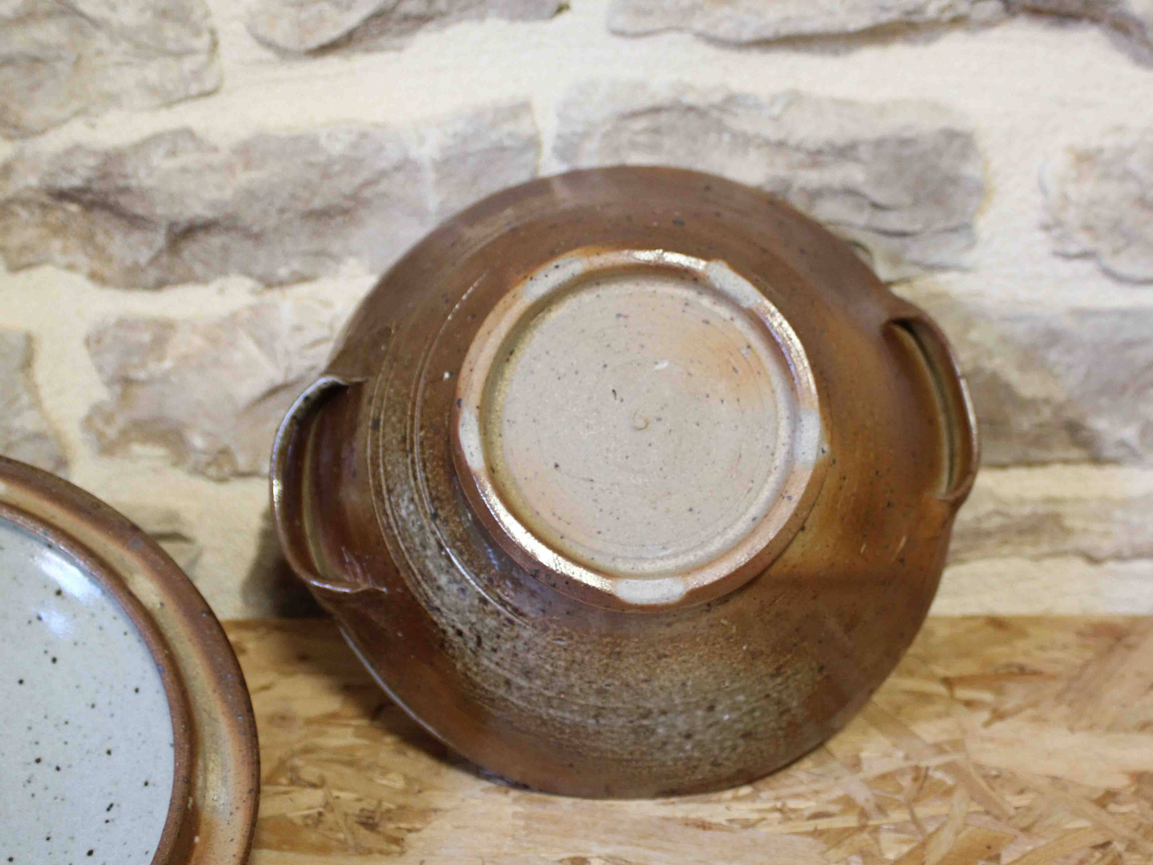 Covered pot in glazed stoneware Atelier Christine Pedley and Steen Kepp La Borne