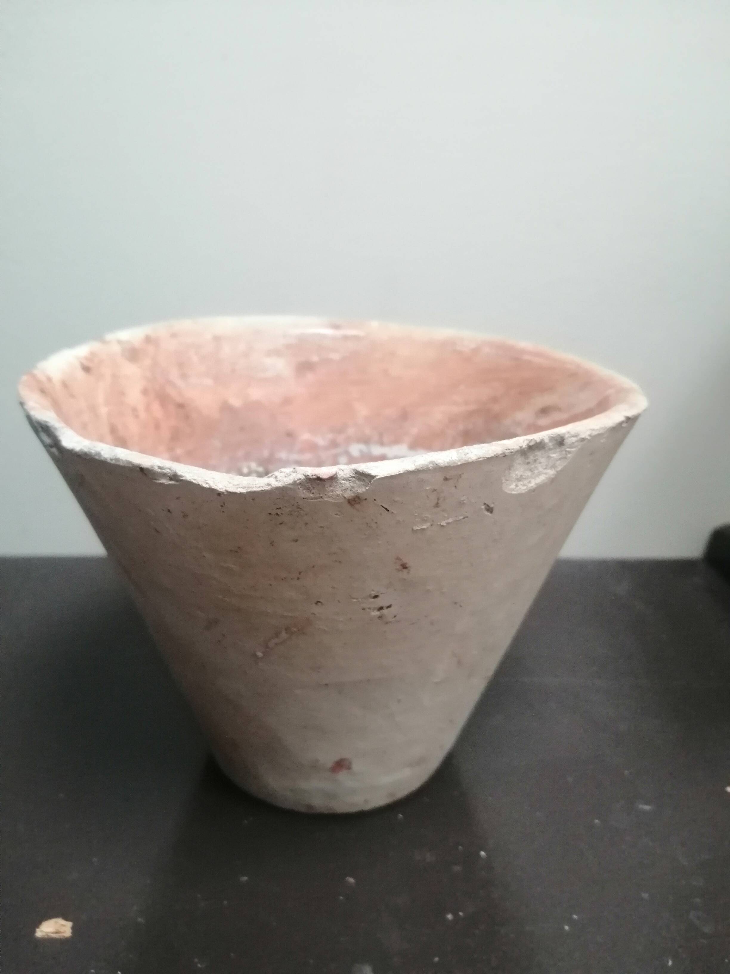 Landais resin pot
