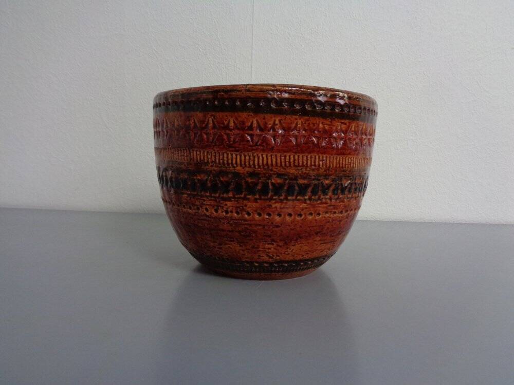 Italian ceramic cachepot by Aldo Londi for Bitossi, 1960s.