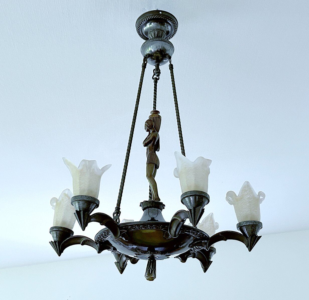 Large Art Deco sculptural chandelier in bronze and glass, 1930s
