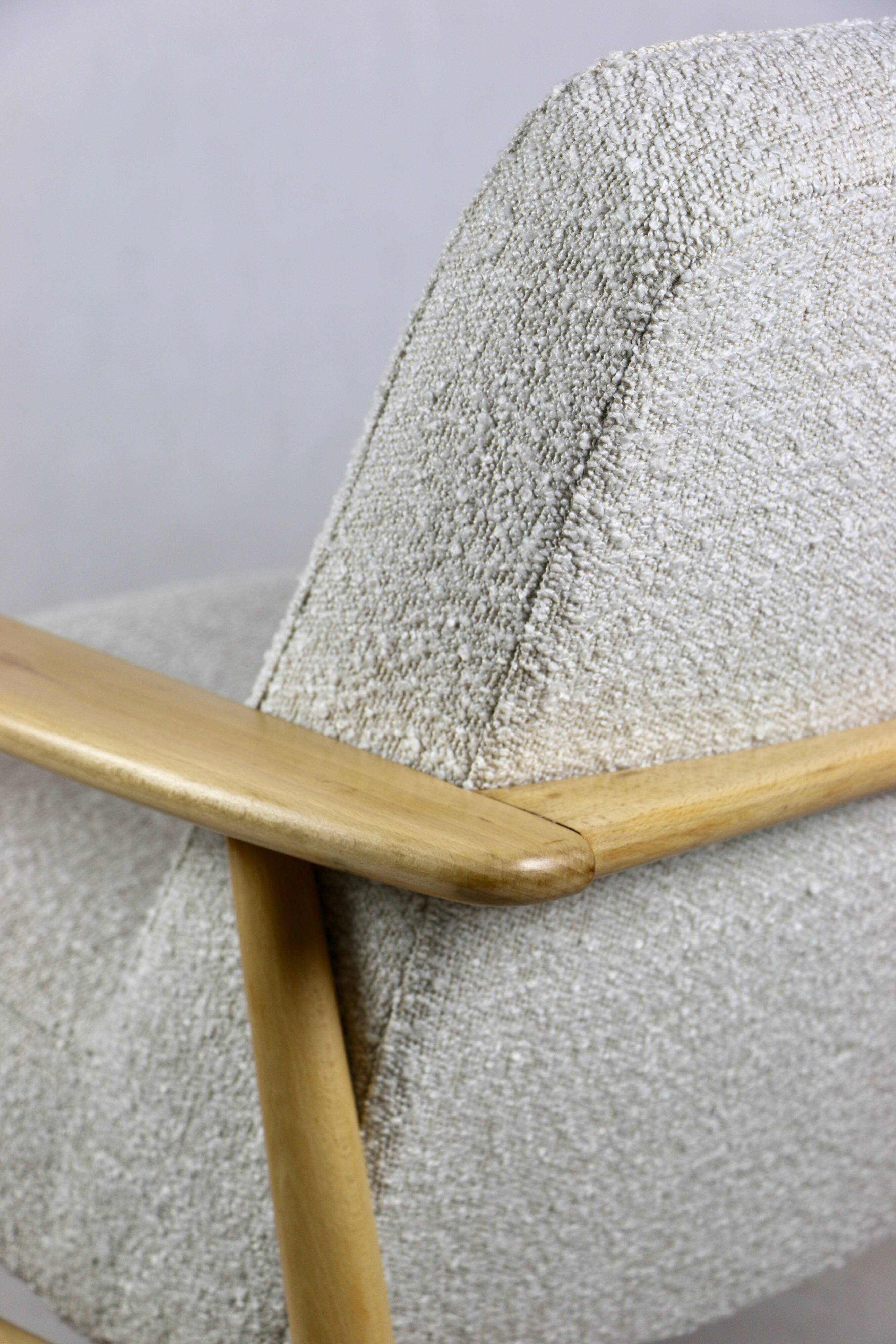 White Ivory Boucle GFM63 Lounge Chair by J. Kedziorek, 1970s