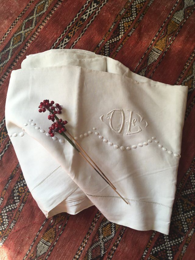 Drap fil de lin ancien avec monogramme OB
