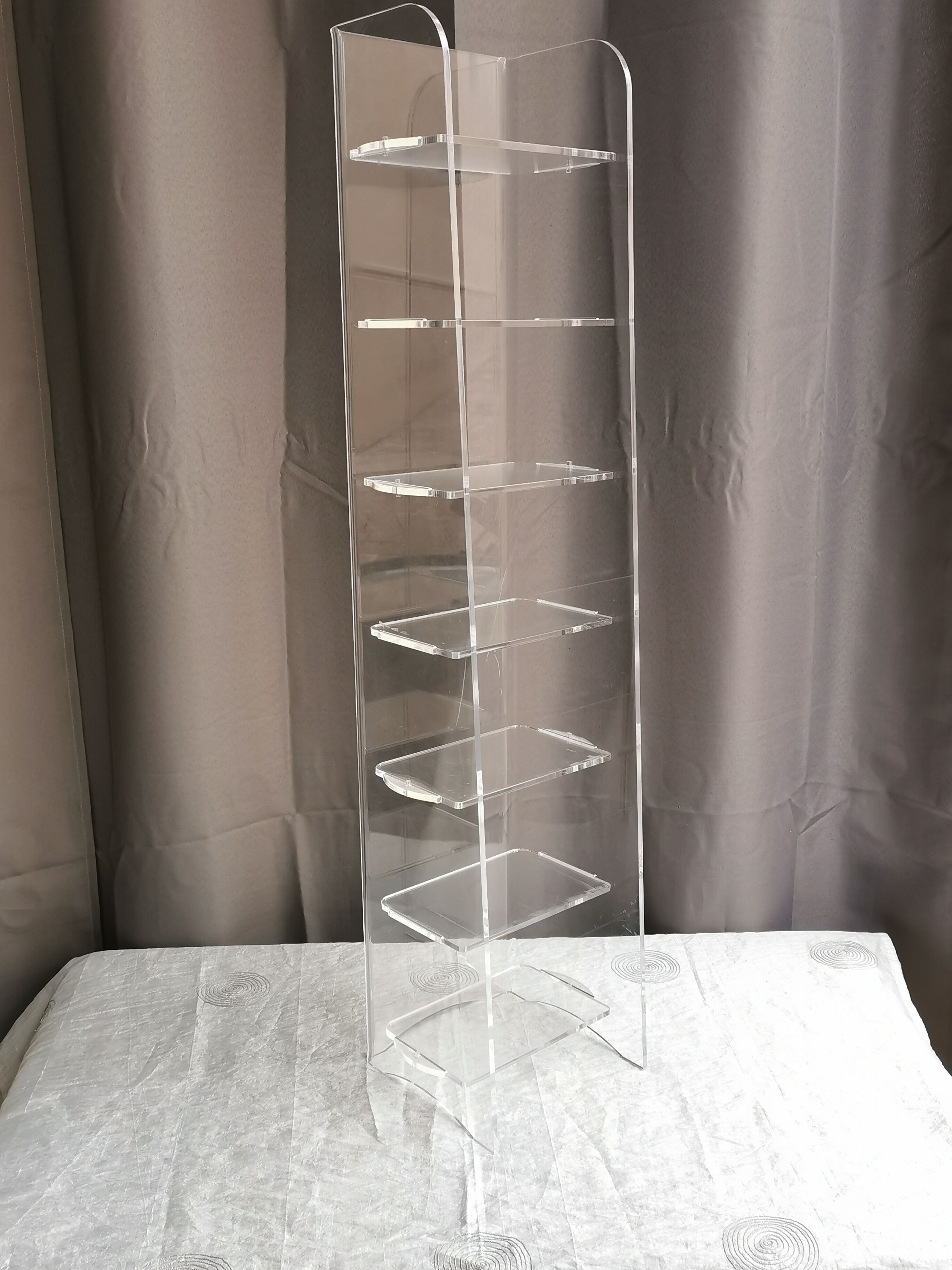 Etagère vintage en plexiglass