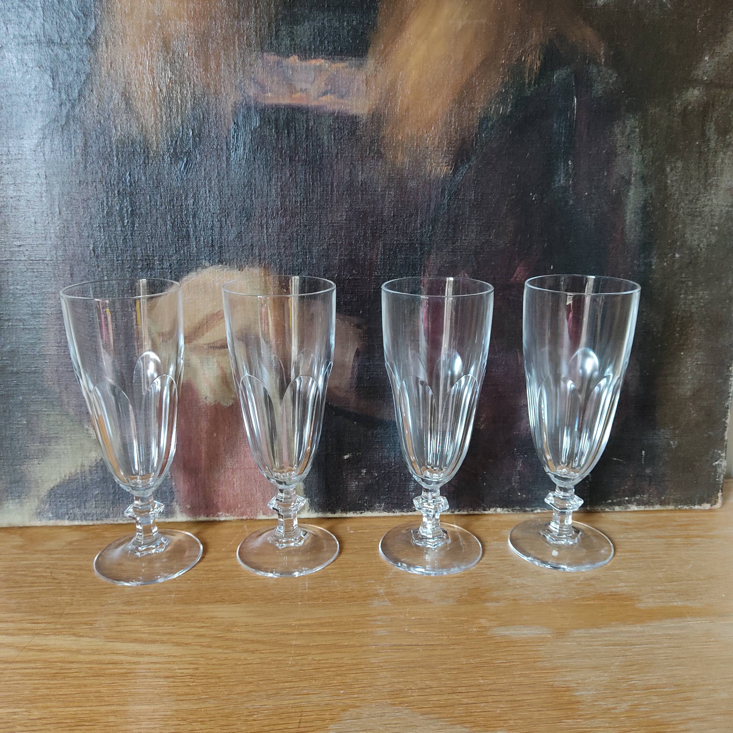 10 crystal flutes