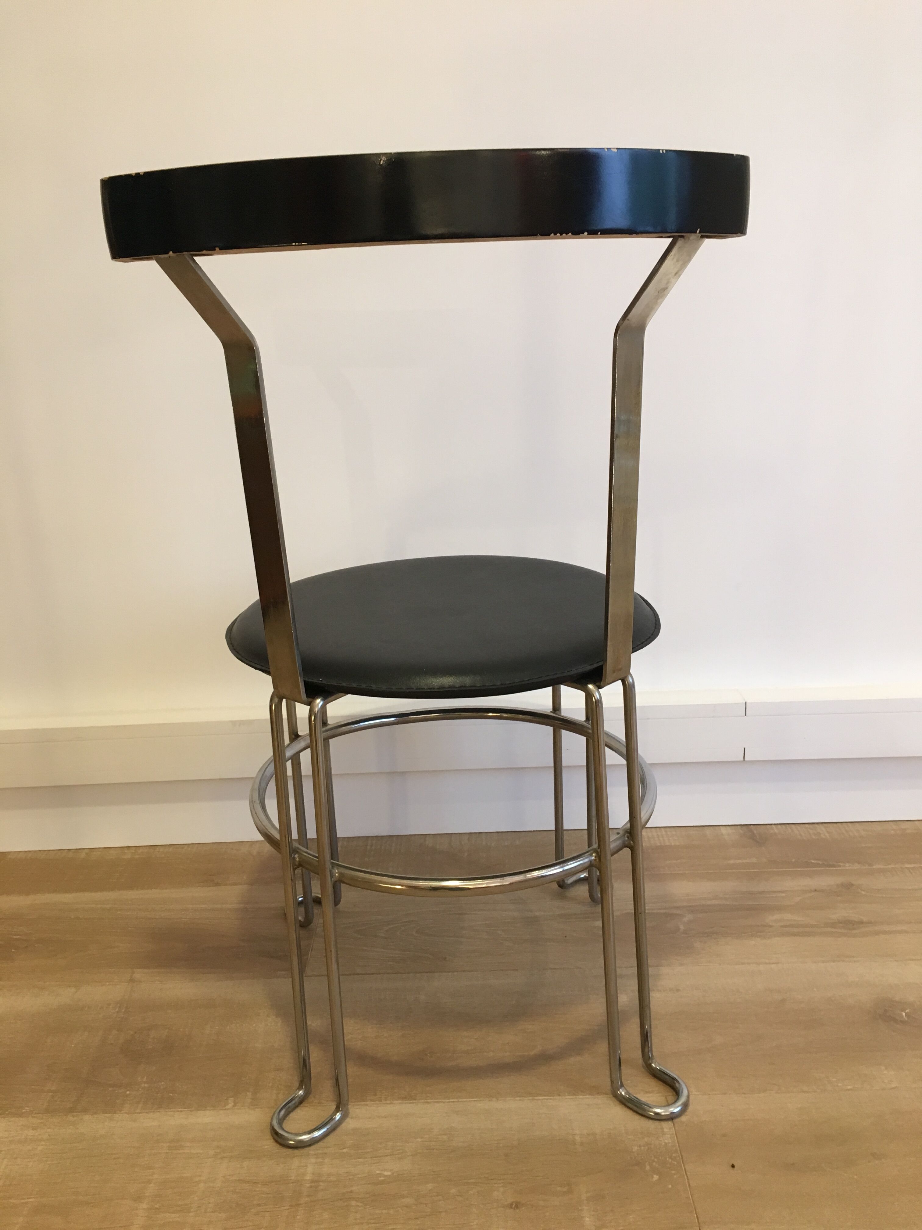 Glass round table and chairs 70/80