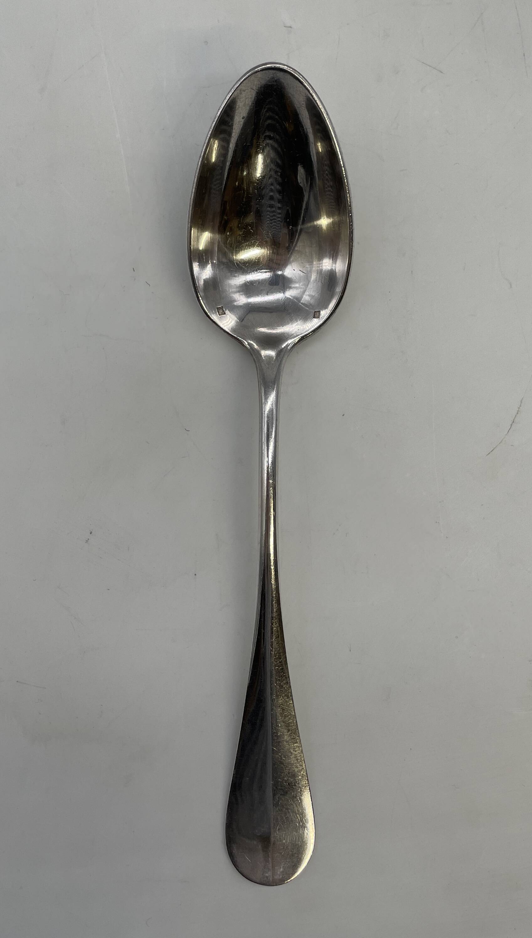 Set of 12 soup spoons, 7 lunch forks, 8 dessert cutlery.