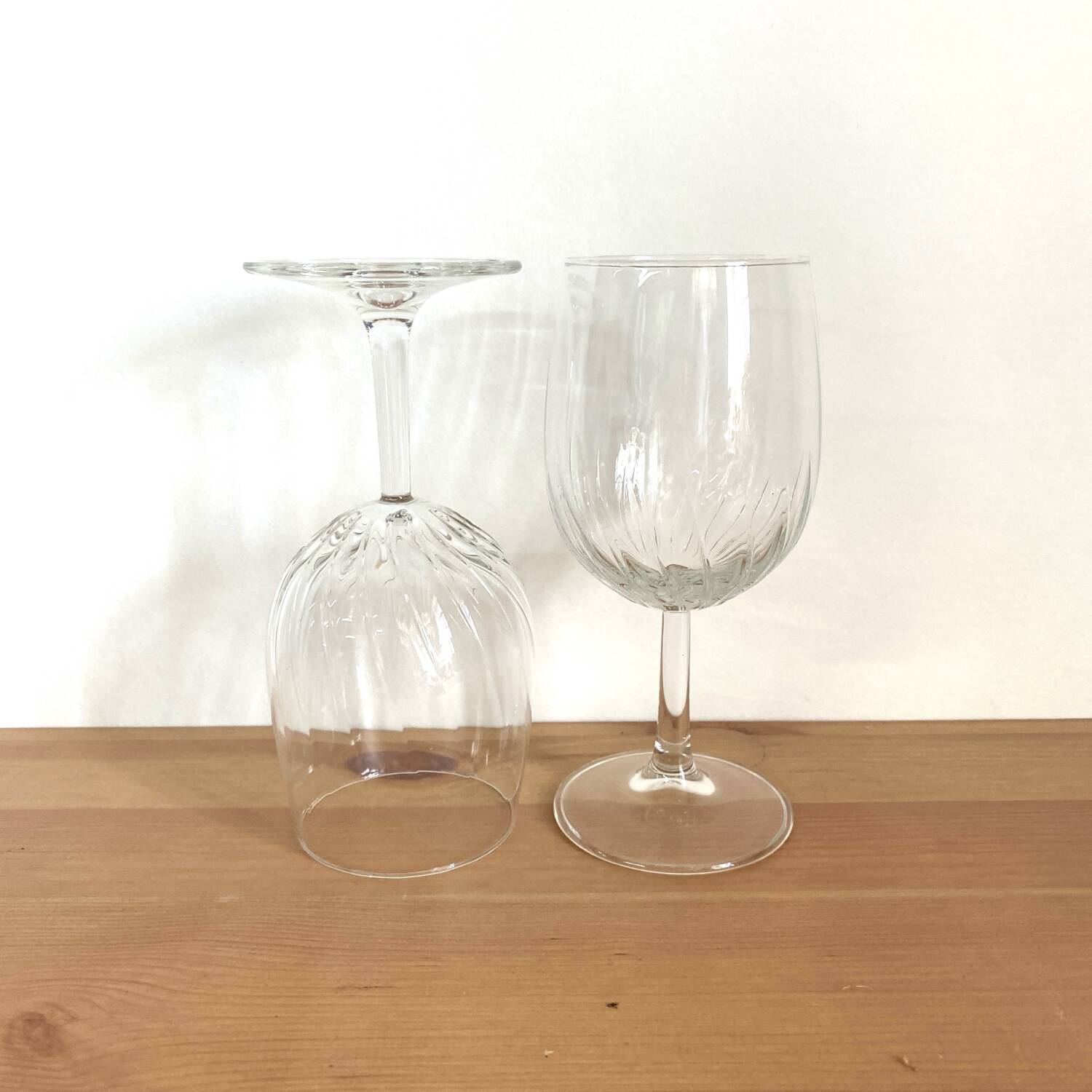 Set of twisted effect glasses - balloon model - vintage