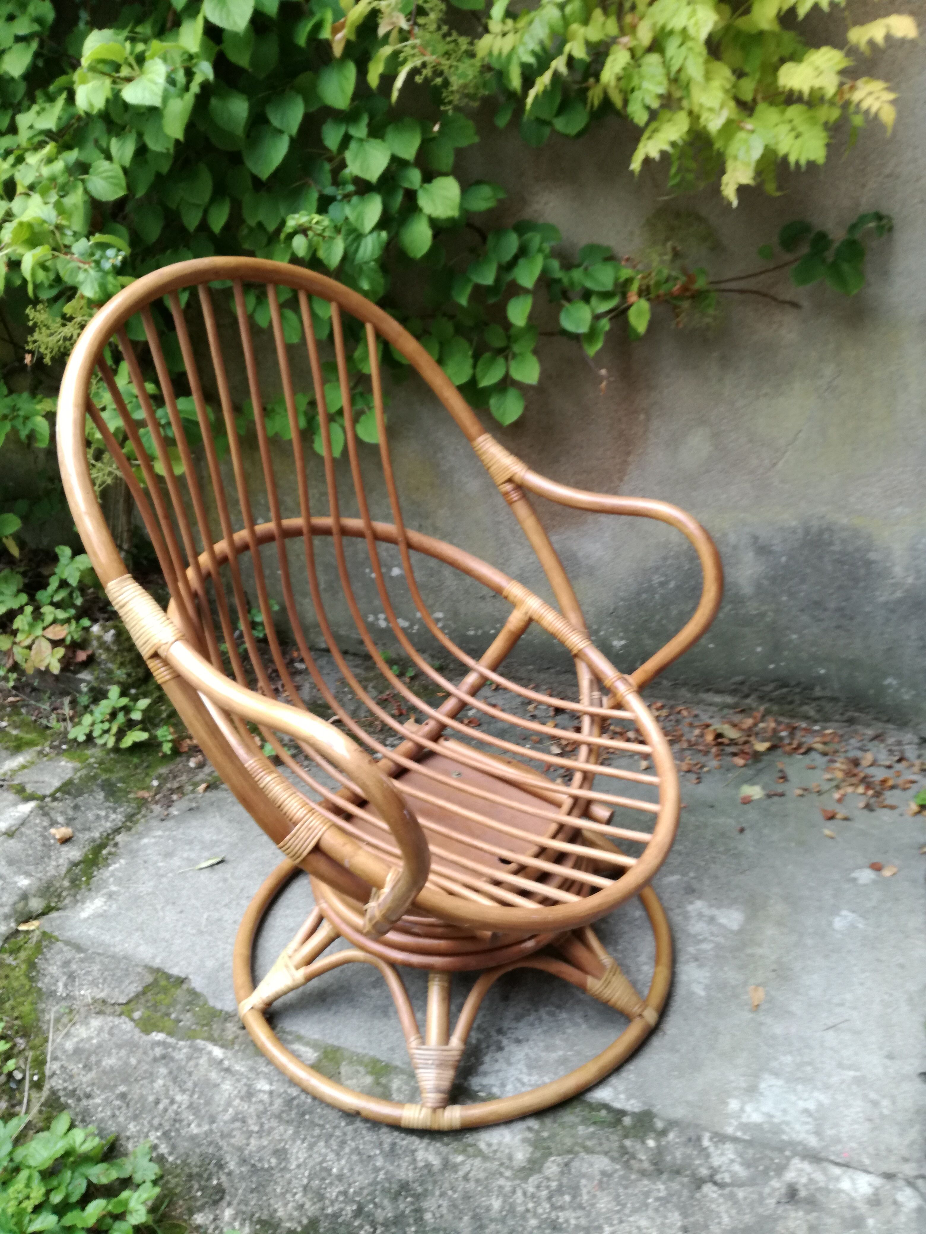 Rattan swivel shell chair