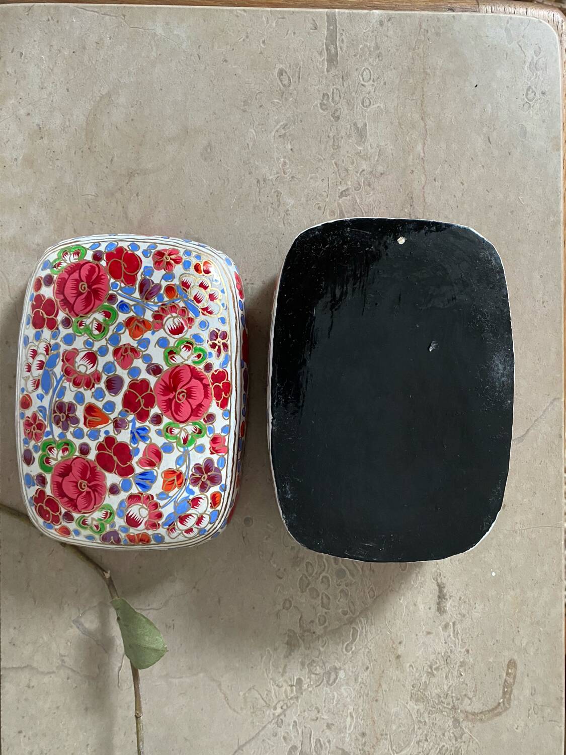 Old lacquered papier-mâché jewelry box