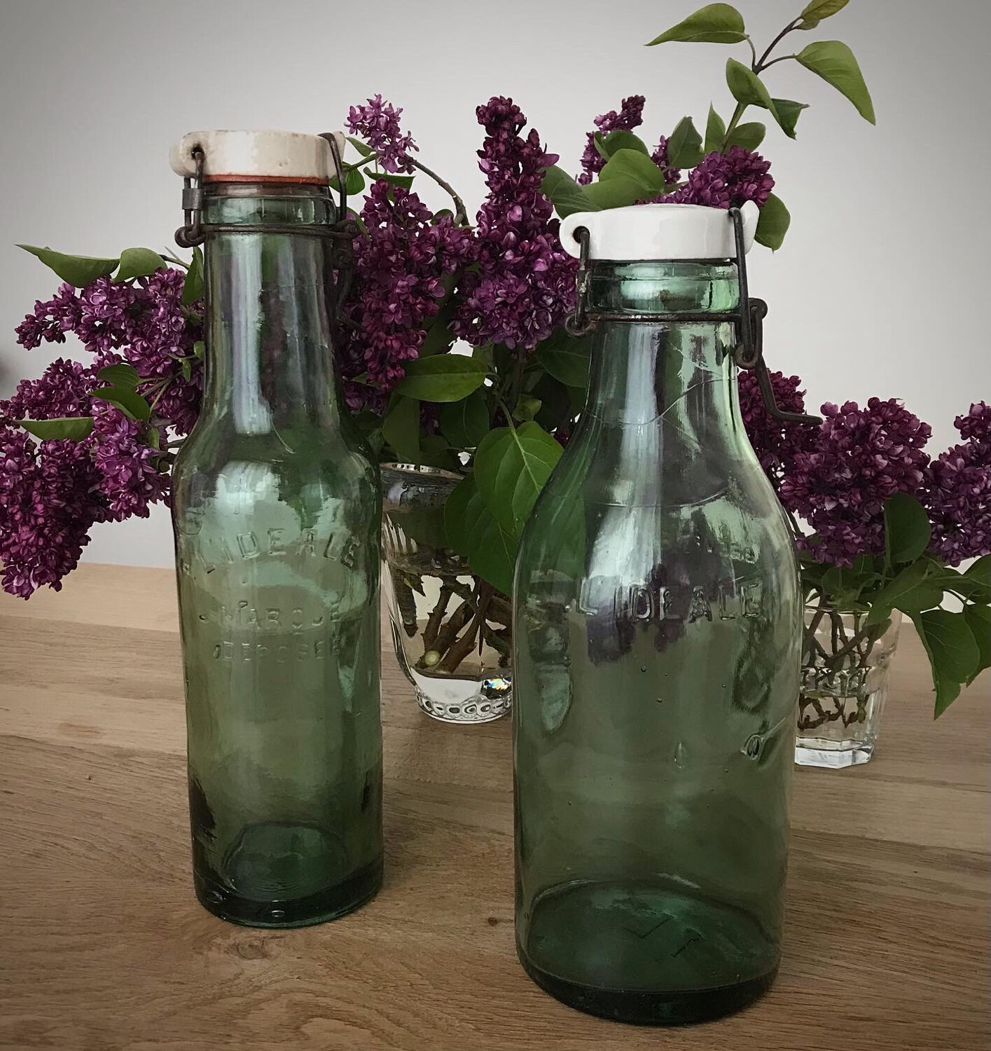 Set of 2 bottles ideal