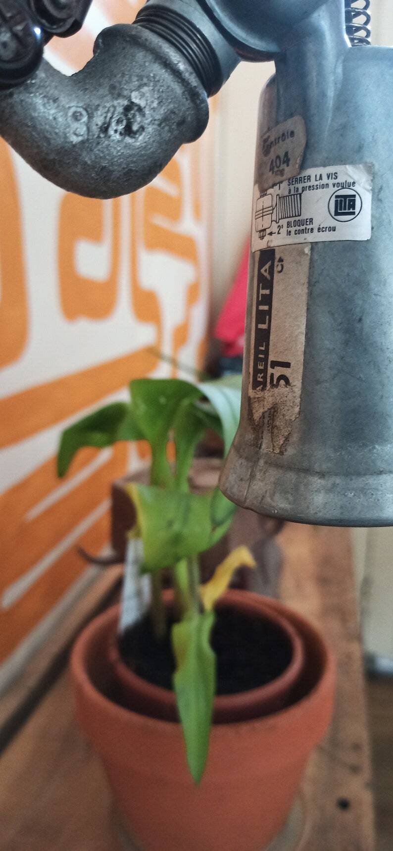 Industrial table lamp