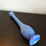 Blue soliflore in opaline