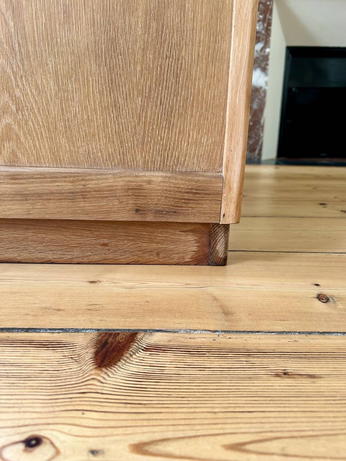 Armoire vitrée en chêne brut (rénovée)