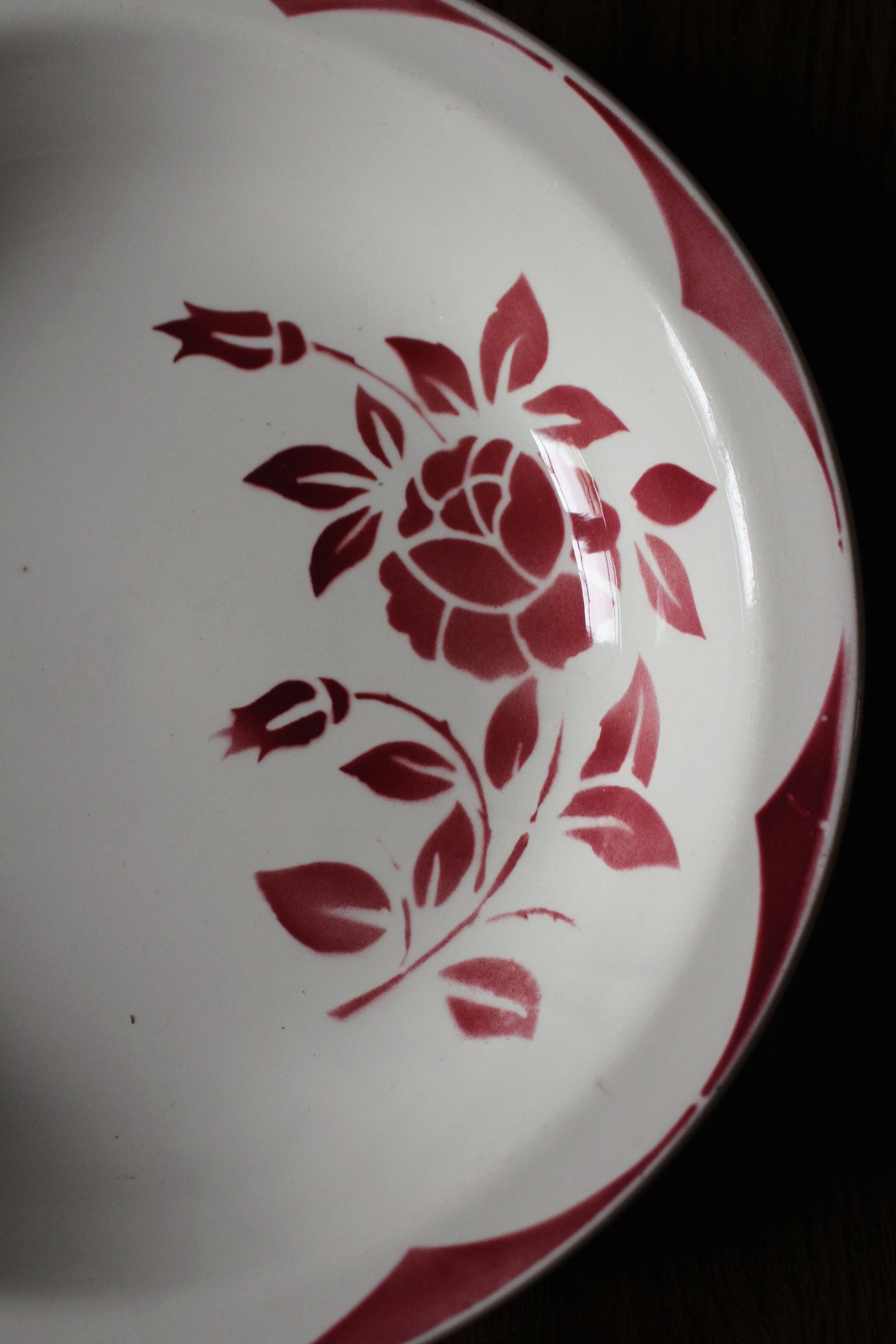 Hollow round plate Corsica Red Digoin Sarreguemines