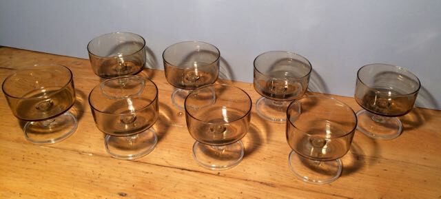 Smoked glass cups 70
