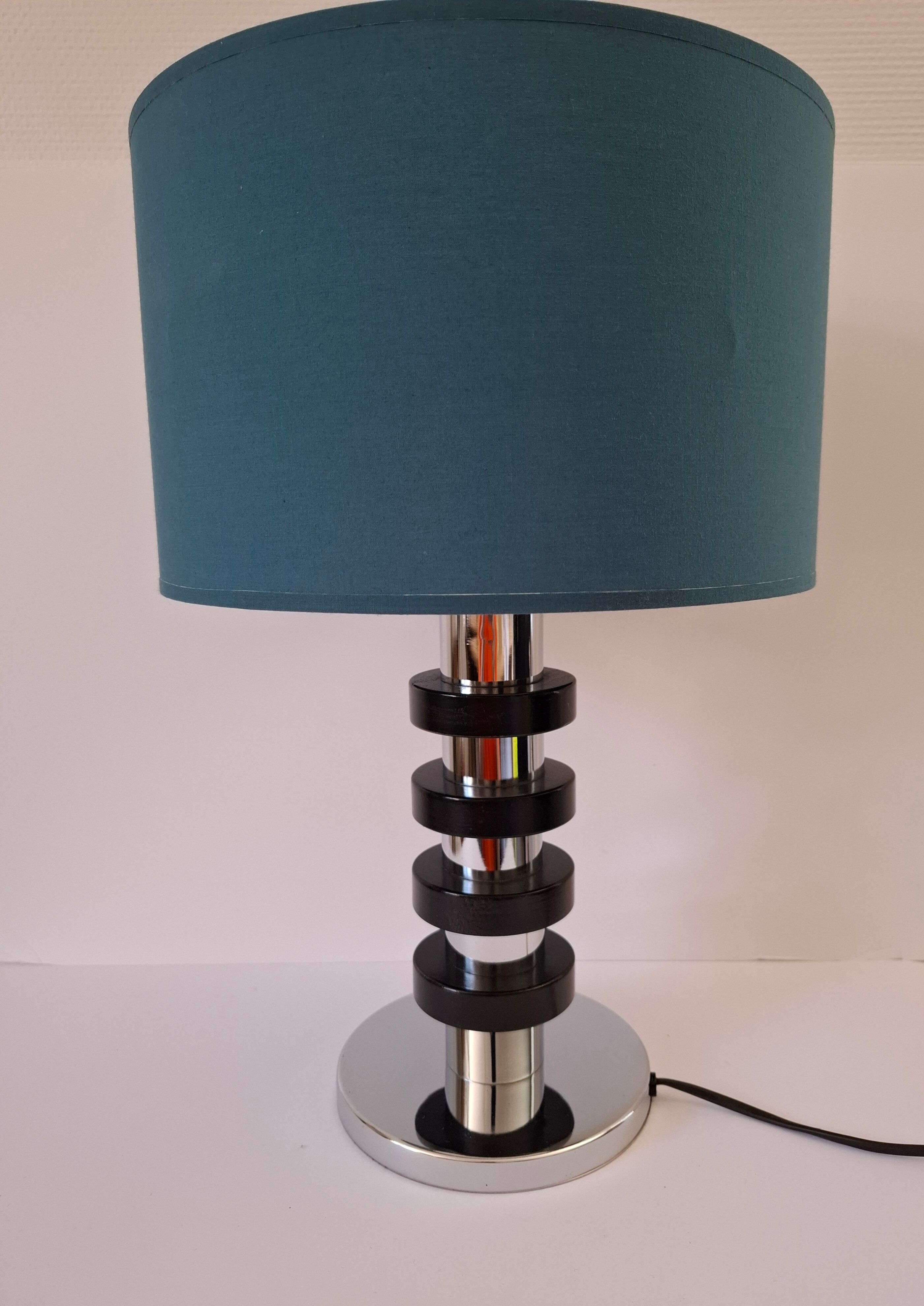 Chrome metal and wood lamp base from the 70s.