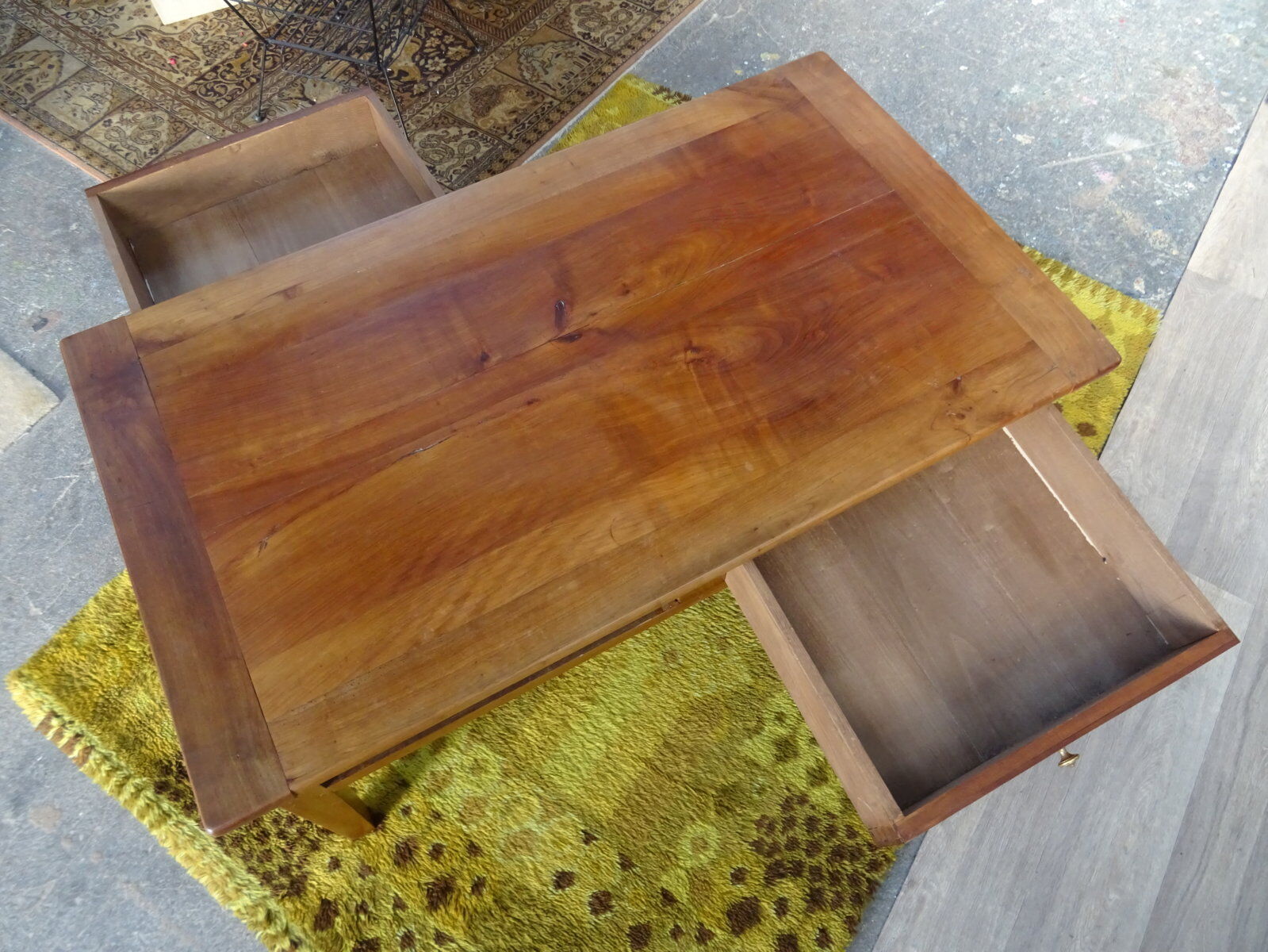 "Farm" drawers coffee table on both sides