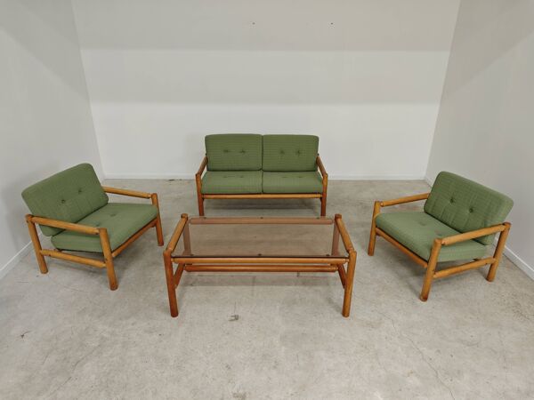 Salon complet moderniste vert chalet , Tchécoslovaquie 1970