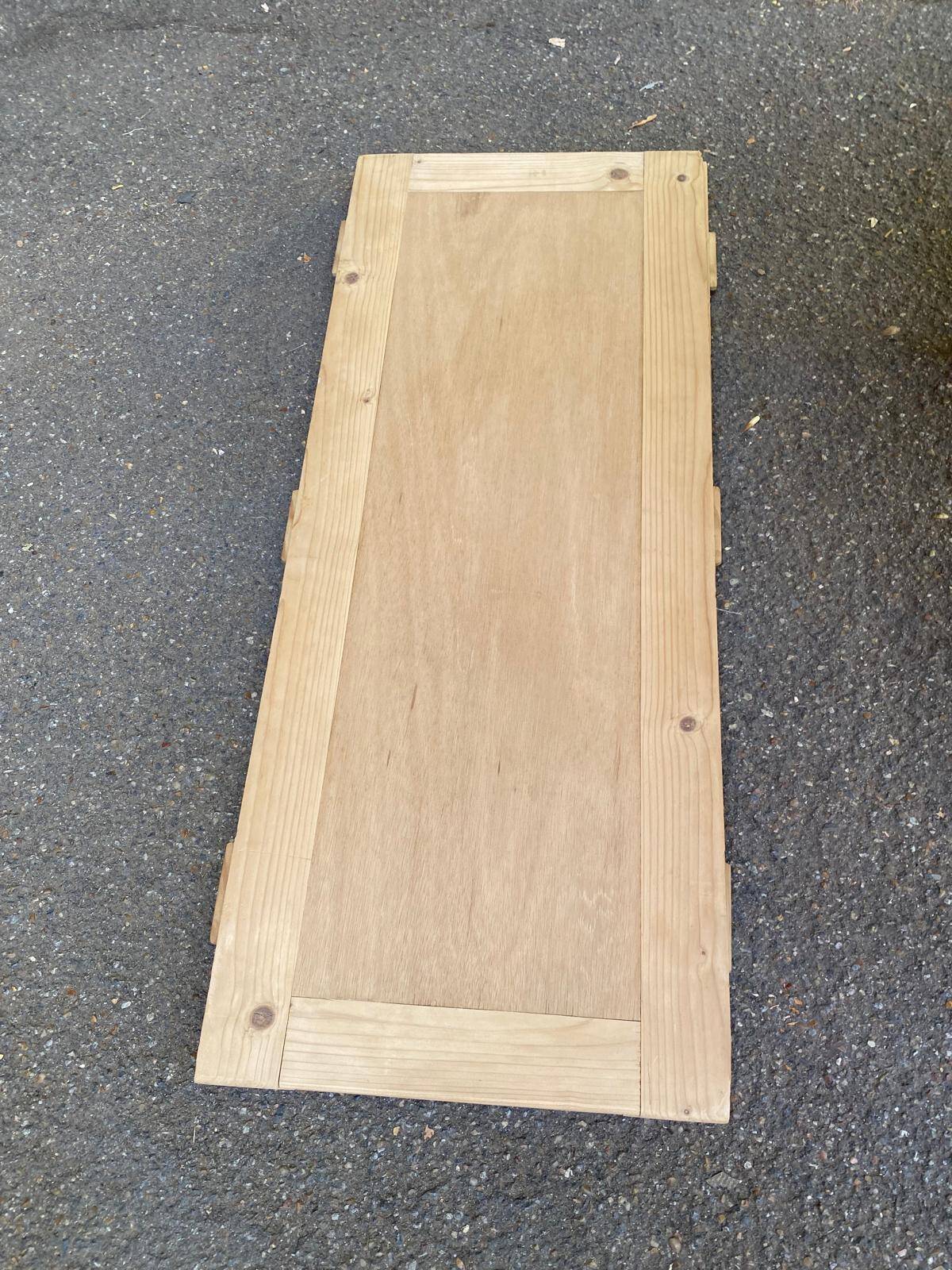 Table à manger ronde extensible à volets décapée en noyer brut 2 rallonges
