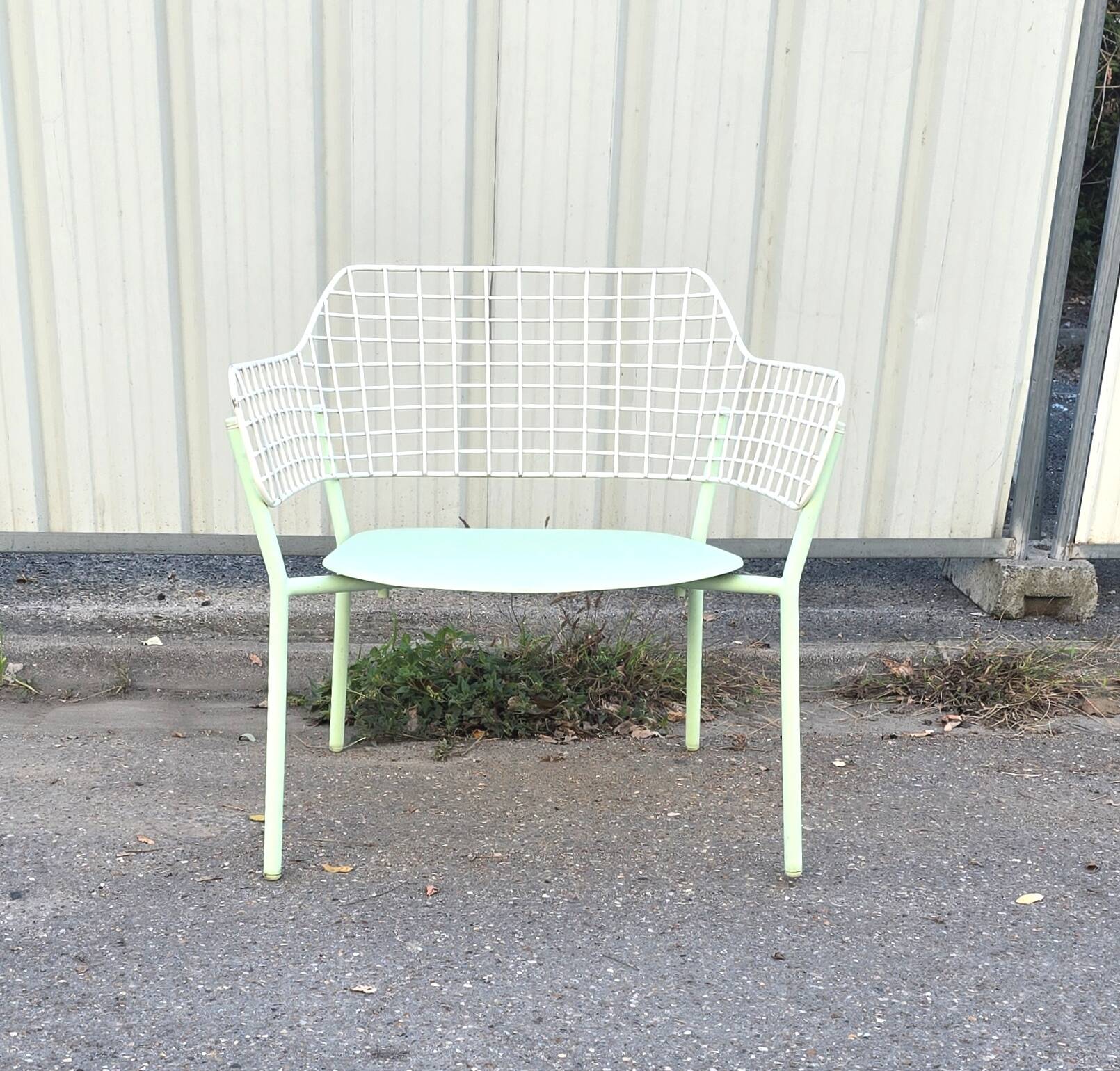 Pair of Lyze armchairs, EMU