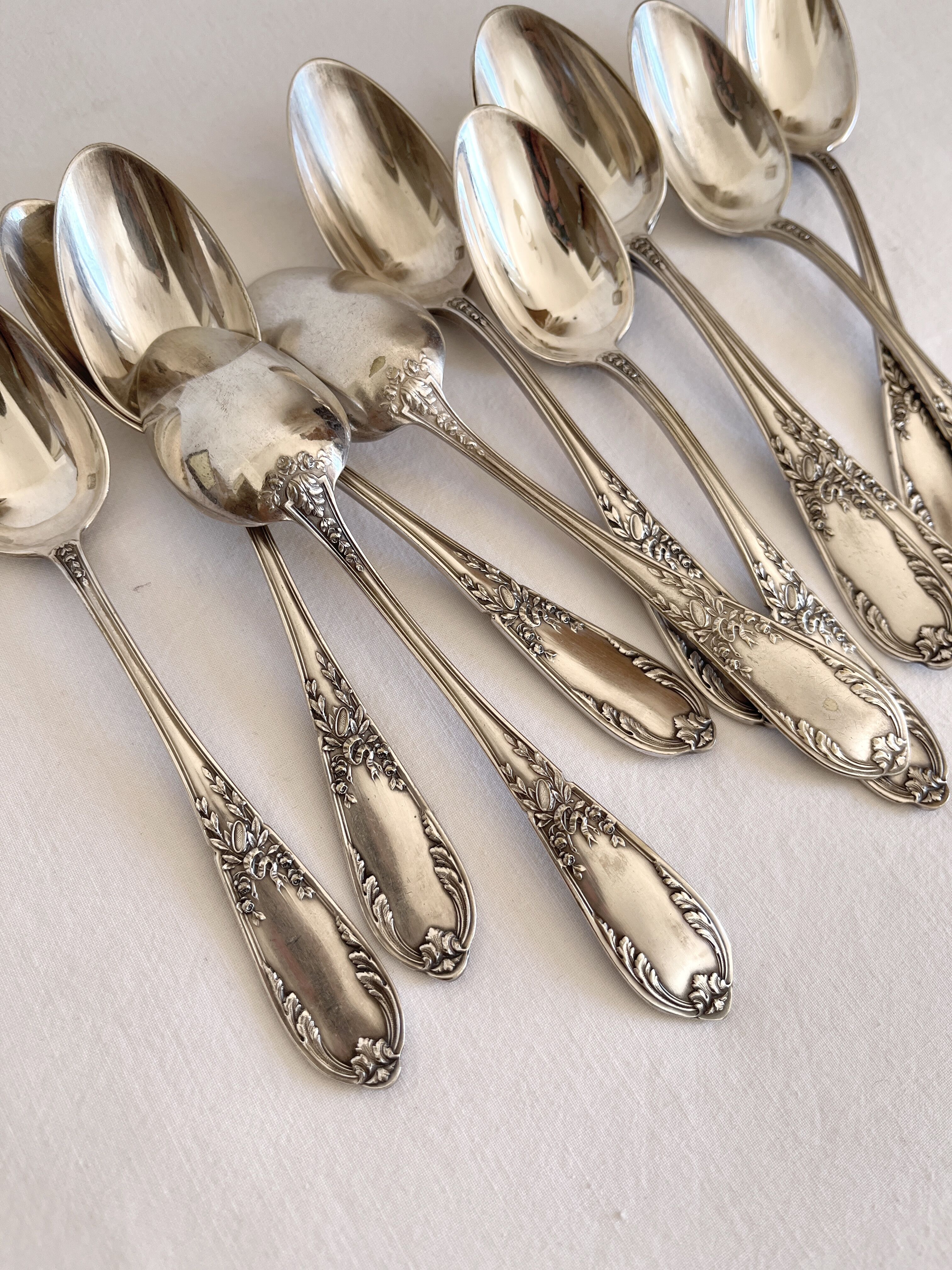 Set of 11 small vintage silver-plated metal spoons