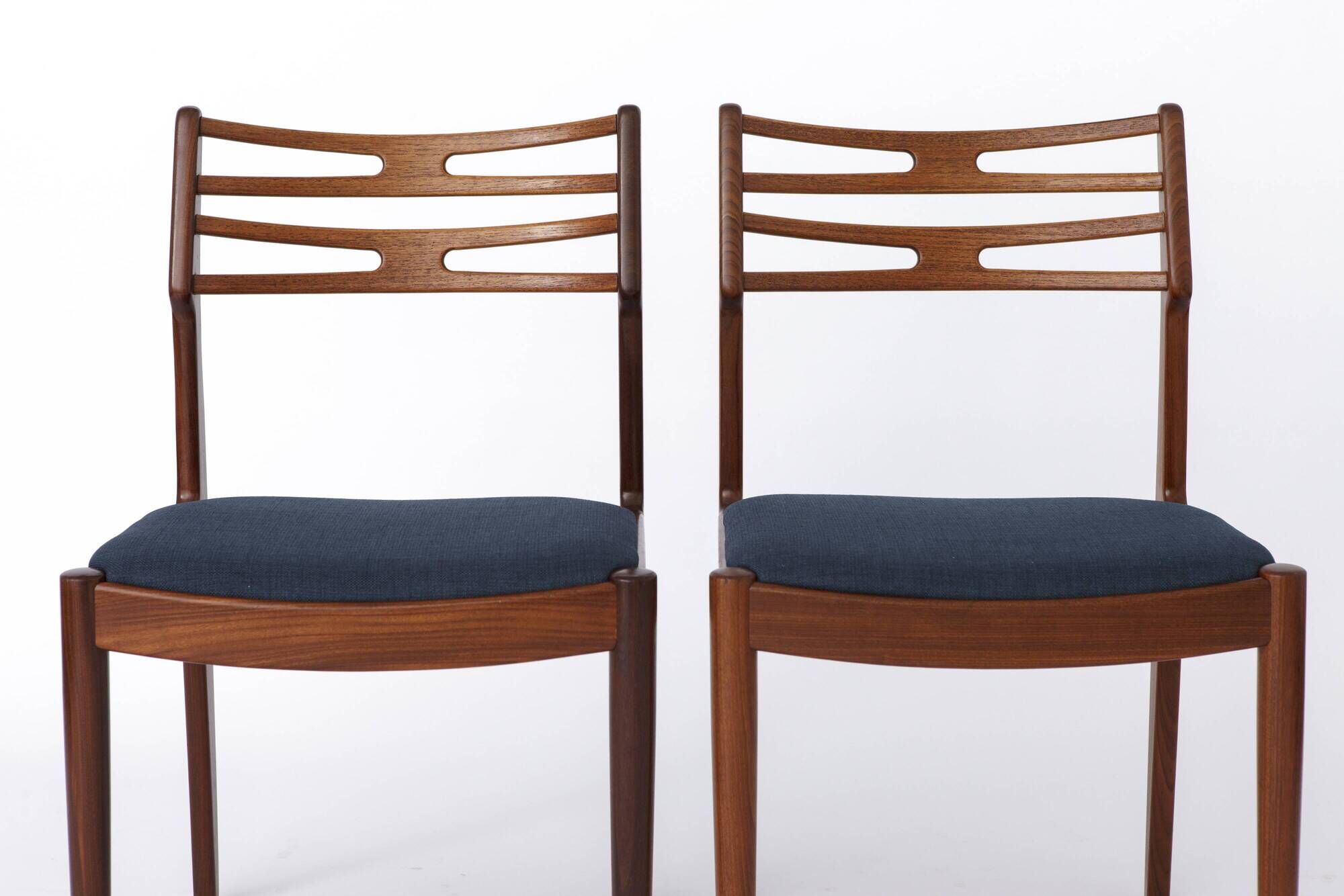 Pair of Vintage Teak Chairs by Johannes Andersen for Vamo (1960s) – Model 1