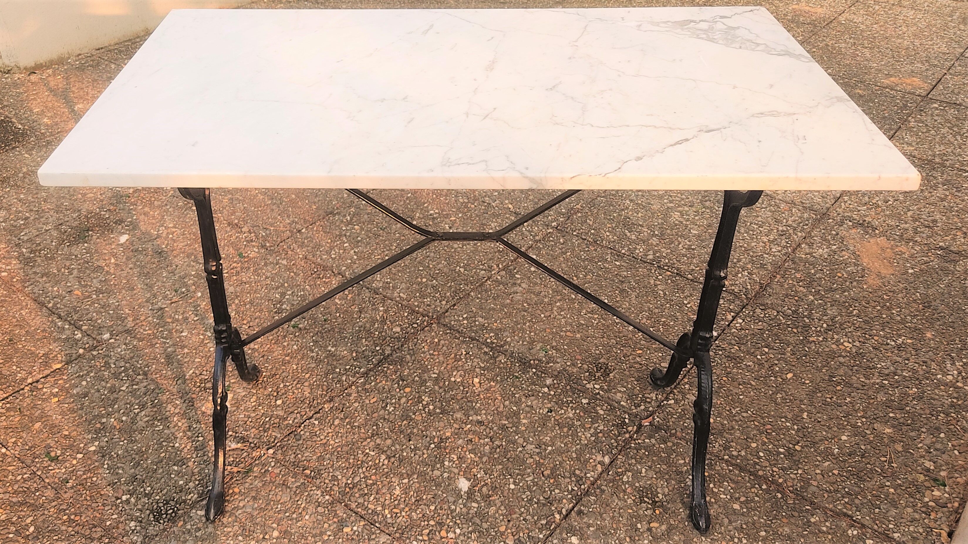 Table en marbre carrare poli