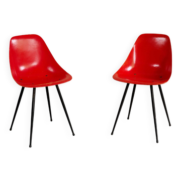 Paire de chaises en fibre de verre
