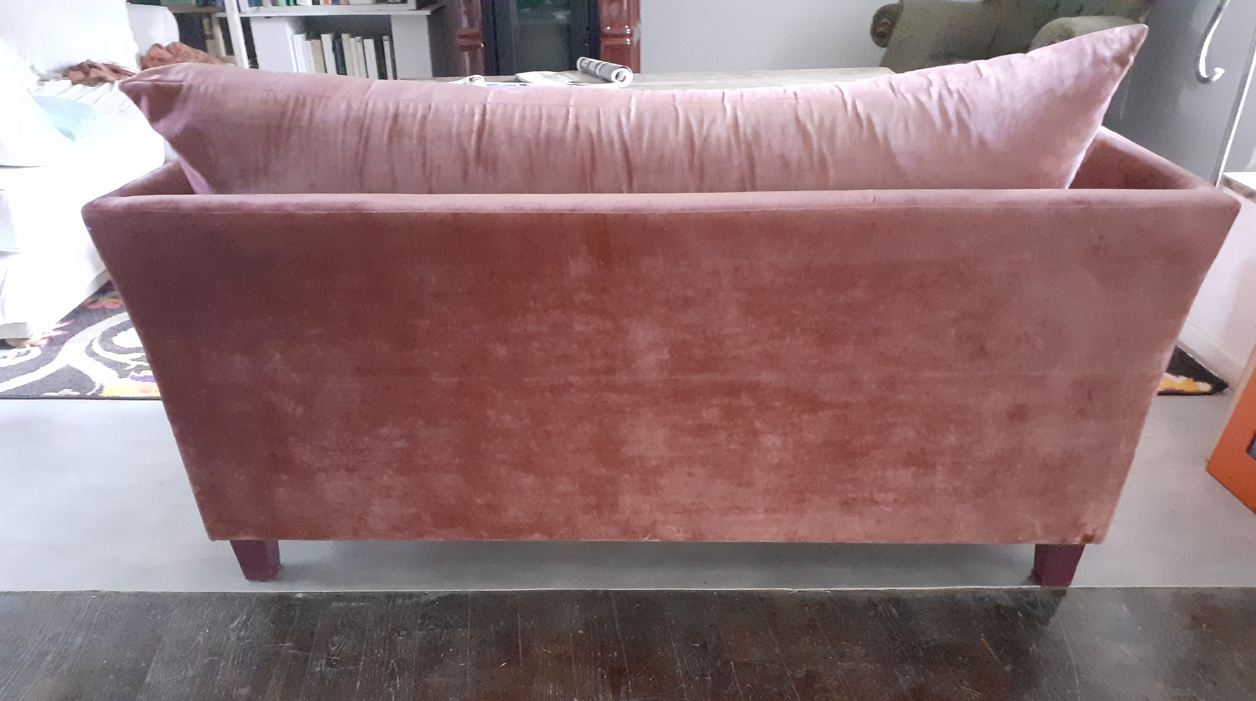 Sofa 2 places, removable, in powder pink velvet