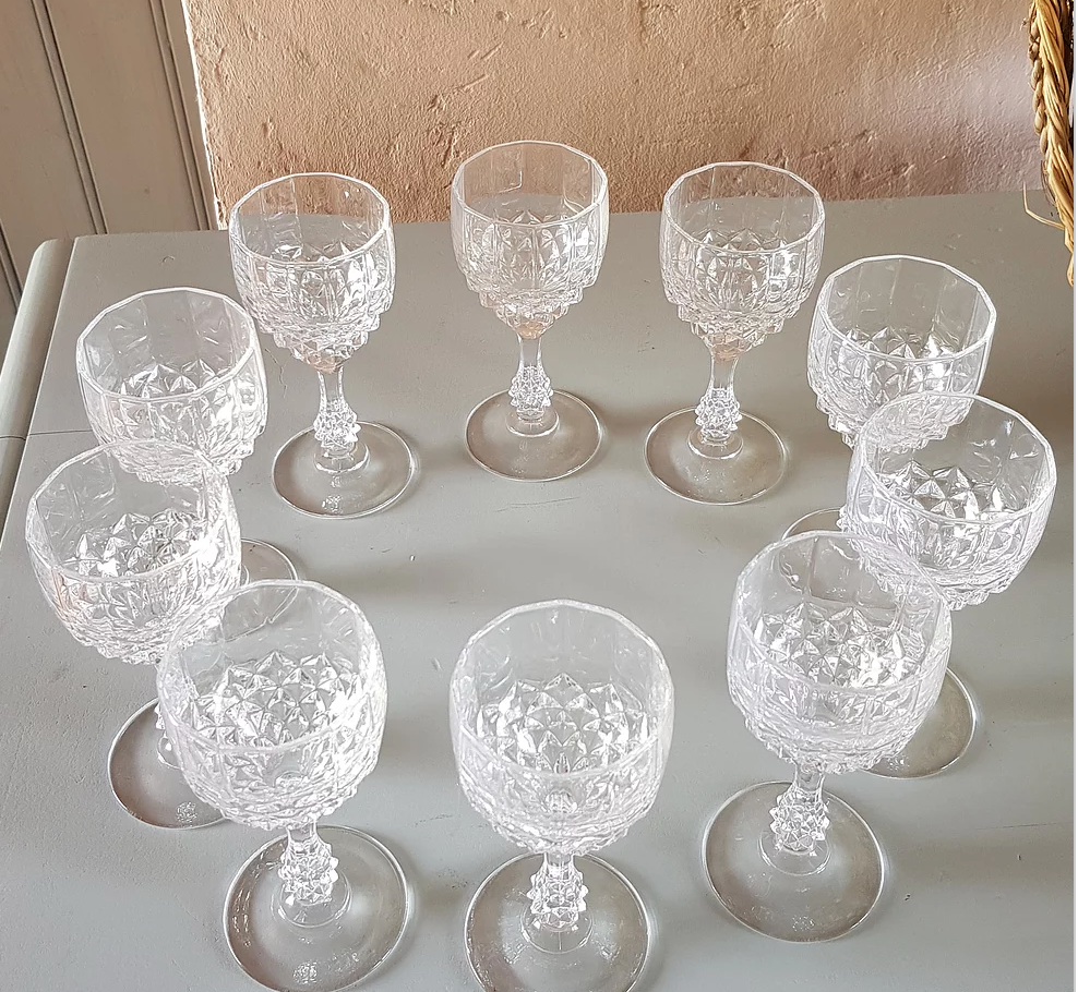 Verres à liqueur anciens en cristal