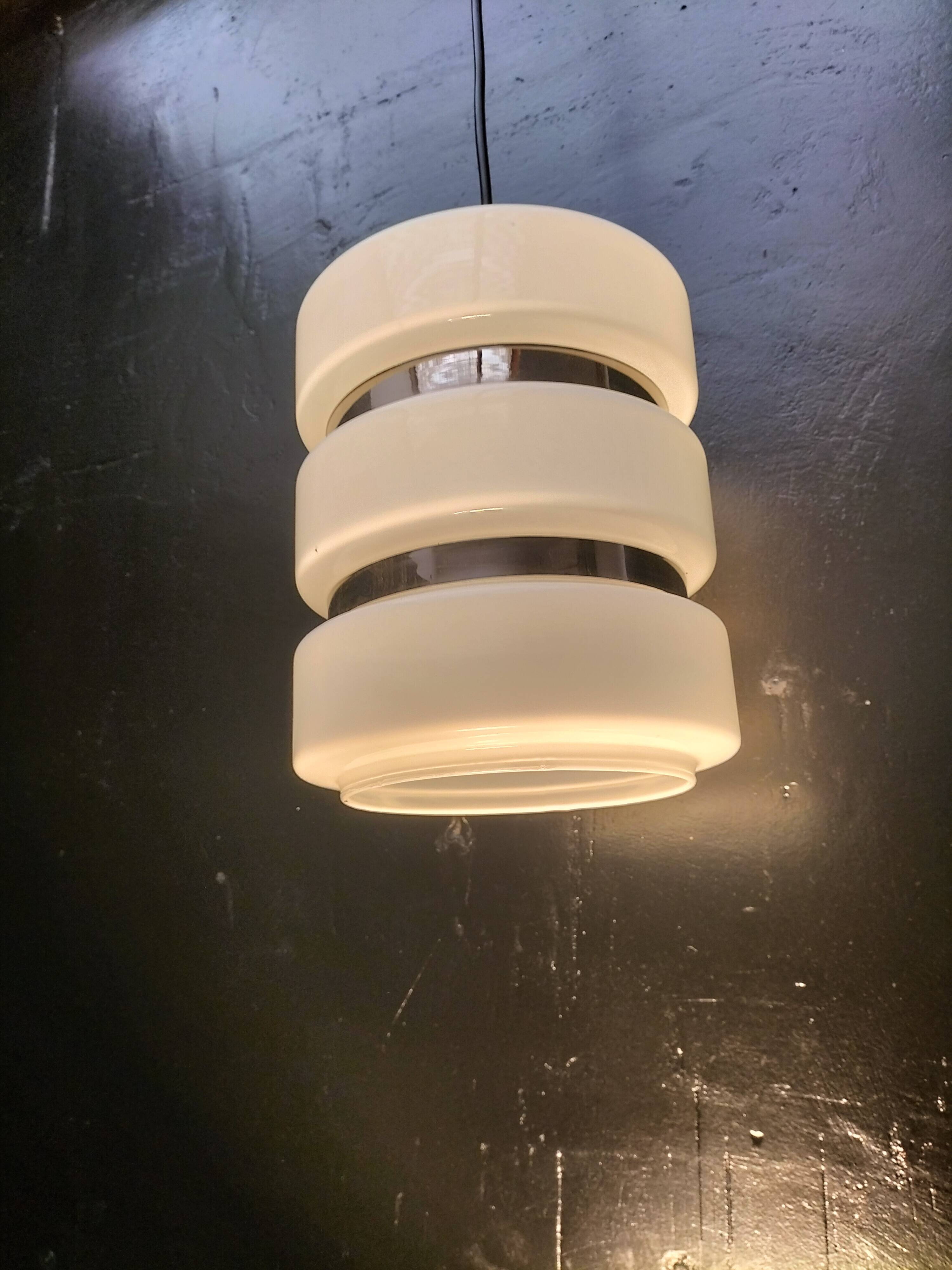 Vintage opaline suspension