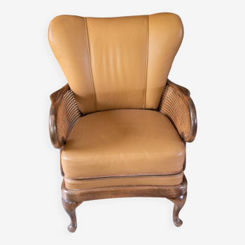 Fauteuil Chippendale cuir et cannage, vers 1950