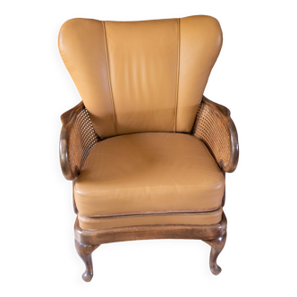 Fauteuil Chippendale cuir et cannage, vers 1950